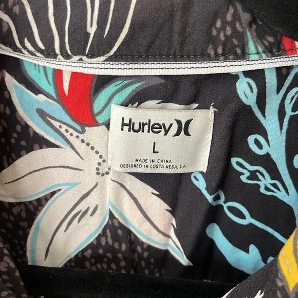 Hurley Shirt Large L black  Floral Hawaiian Short Sleeve Button down tropical - Picture 3 of 15